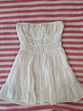 La Hearts White Ruched Strapless Mini Sun Dress